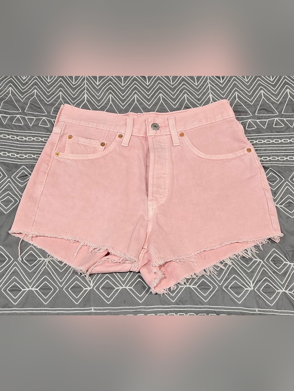 Levis Womens Pink 501 High Waisted Denim Shorts Size 27